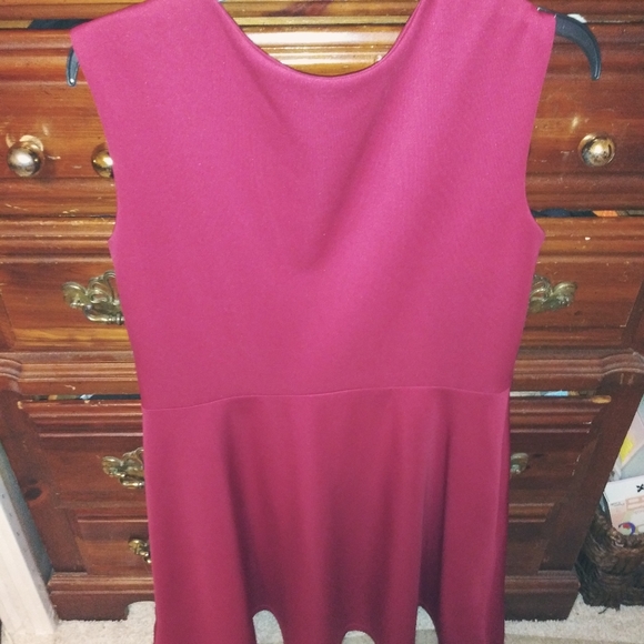 Short sleeve dress - Picture 2 of 2
